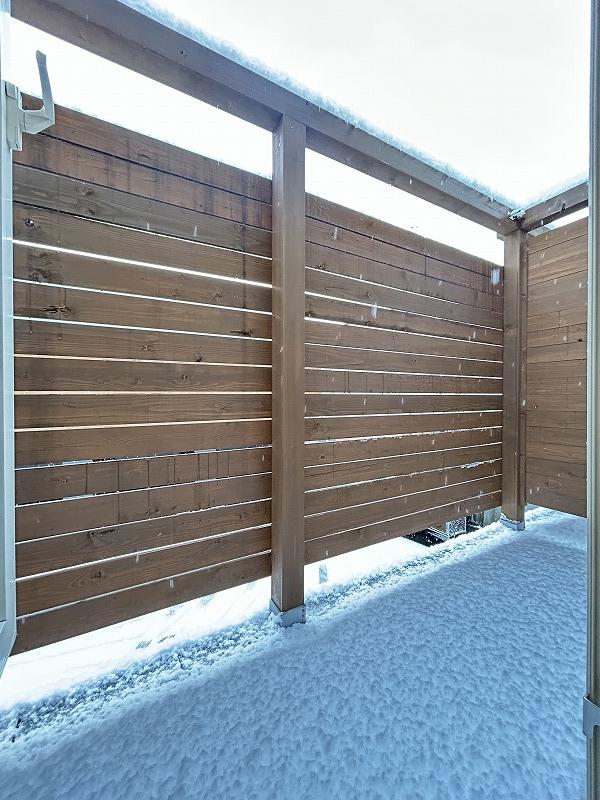 バルコニー　バルコニー