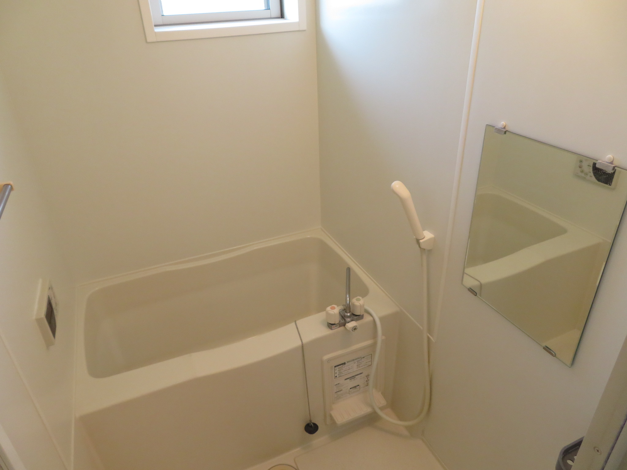 バス・シャワールーム　画像は201号室のものです