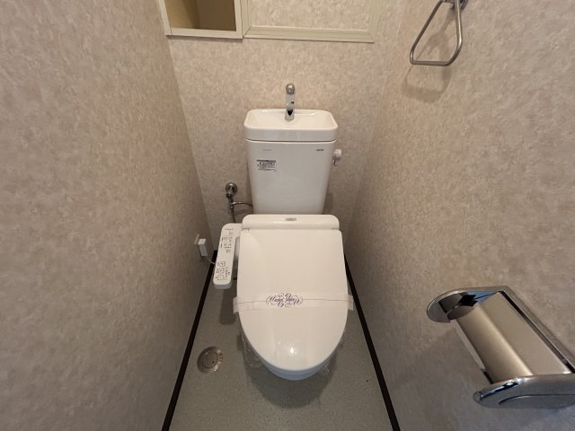 トイレ　コンパクトで使いやすいトイレです