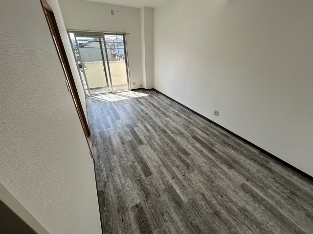 居室・リビング　ゆったり過ごせる居間です