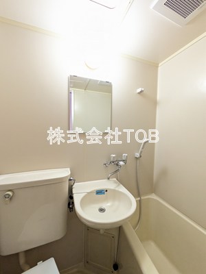 洗面設備　※リノベーション工事前の写真※