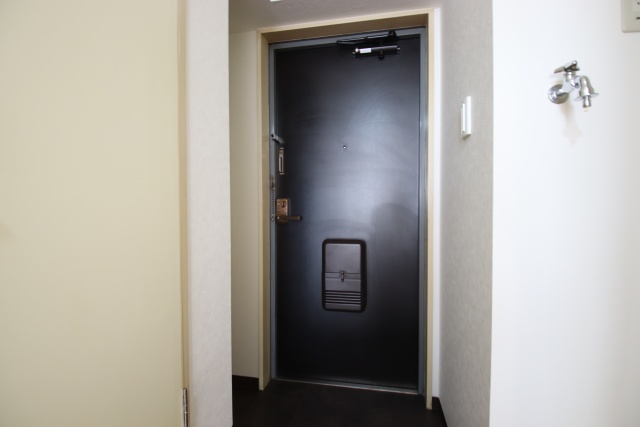 玄関　※別室の参考写真です