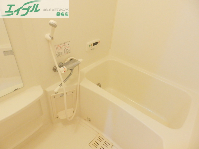 バス・シャワールーム　同物件別室の画像です