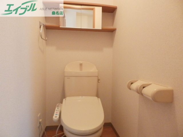 トイレ　同物件別室の画像です