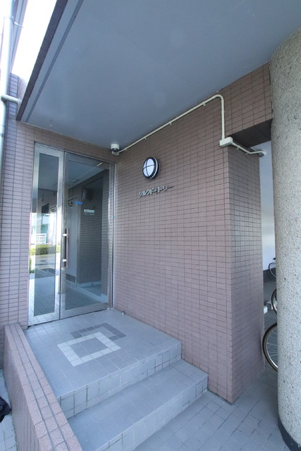 エントランス　エントランスです♪