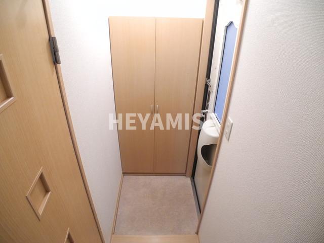 玄関　※室内画像は別号室(反転)