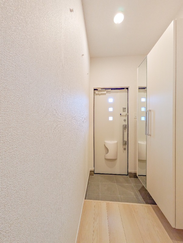 玄関　図面と現状に相違がある場合には現状を優先