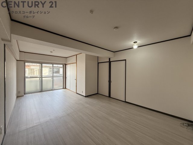 居室・リビング　１５．５帖の広々リビングで快適！