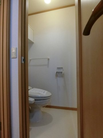 トイレ　イメージ201号室写真
