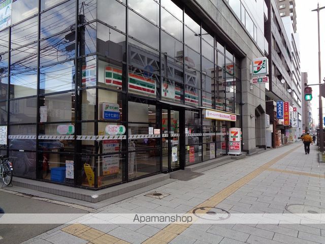 コンビニ　セブンイレブン（コンビニ）まで439m