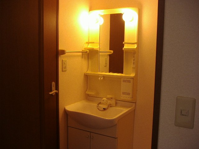 洗面設備　洗髪洗面化粧台