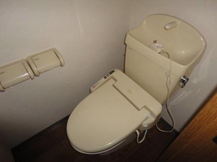 トイレ　シャワー付トイレ