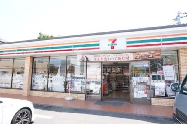 コンビニ　セブンイレブン小平仲町店（コンビニ）まで800m