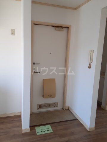 メゾンクレールの玄関写真