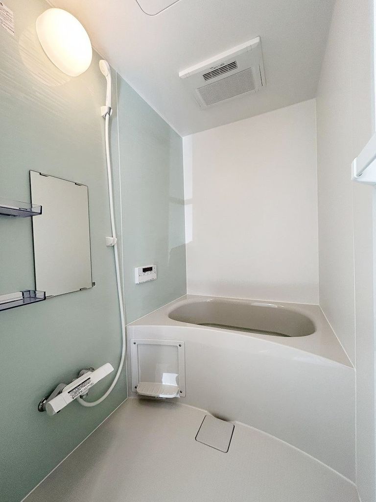 バス・シャワールーム　バスルーム