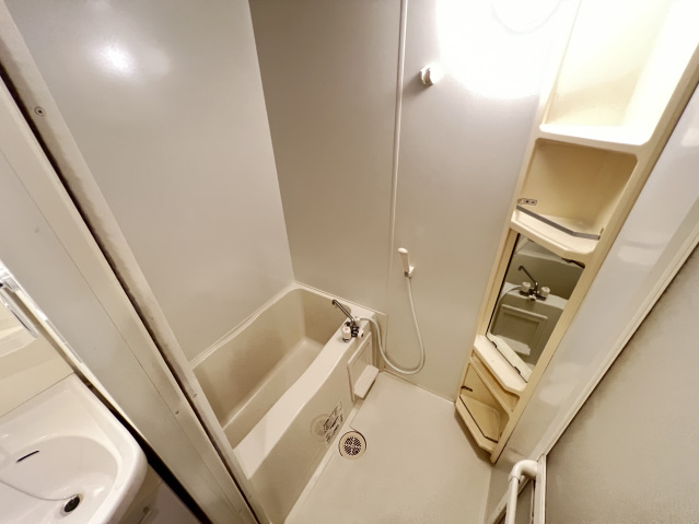バス・シャワールーム　同物件別号室の写真です。