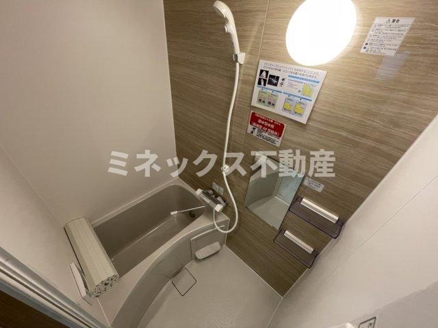 洗面設備　同タイプのお部屋の写真。現況を優先します。