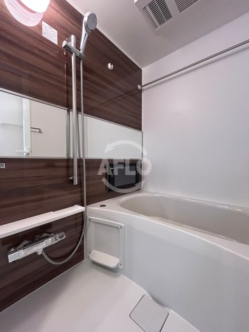 バス・シャワールーム　プレジオ帝塚山　浴室