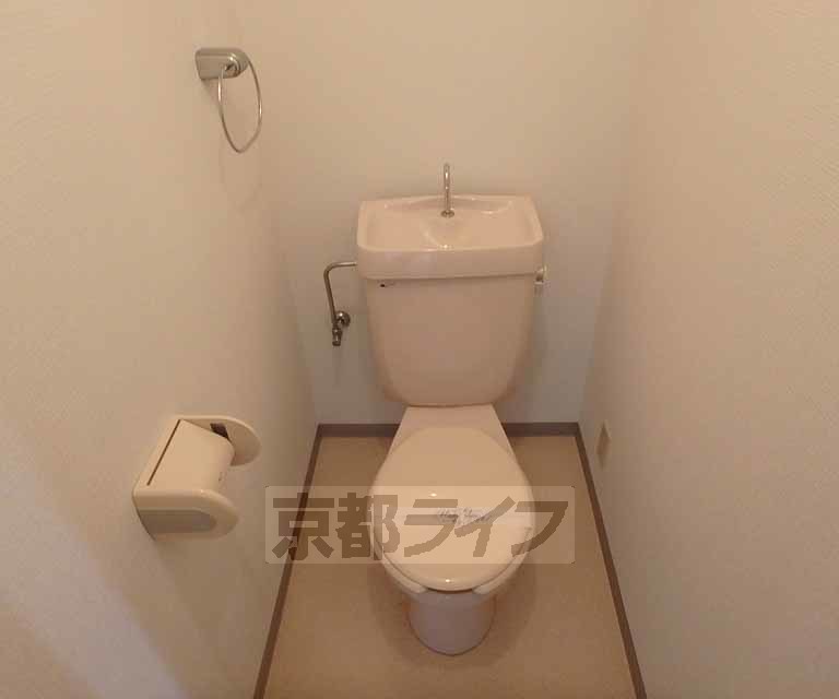 トイレ　お掃除も忘れずに