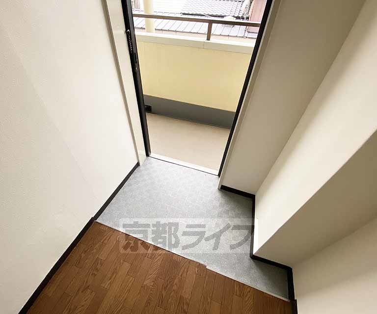 玄関　広々した玄関です