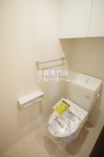 トイレ　温水洗浄便座付きのトイレです！