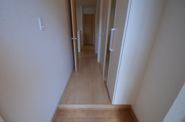 玄関　収納付き玄関