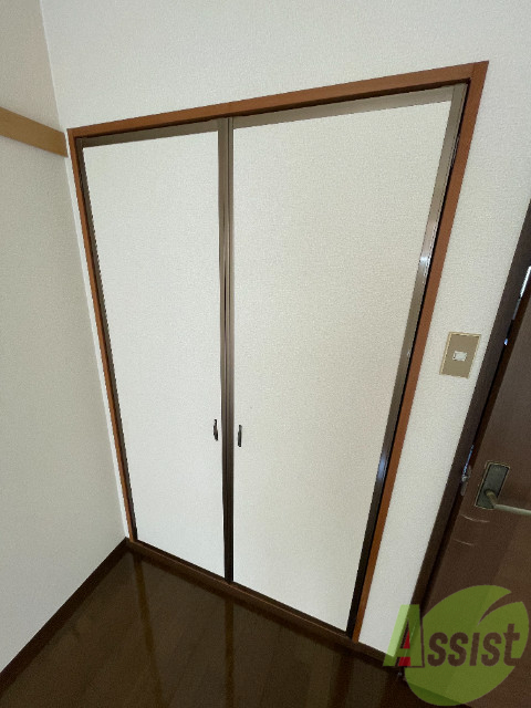 収納　クローゼットがありました。お洋服や荷物はここへ