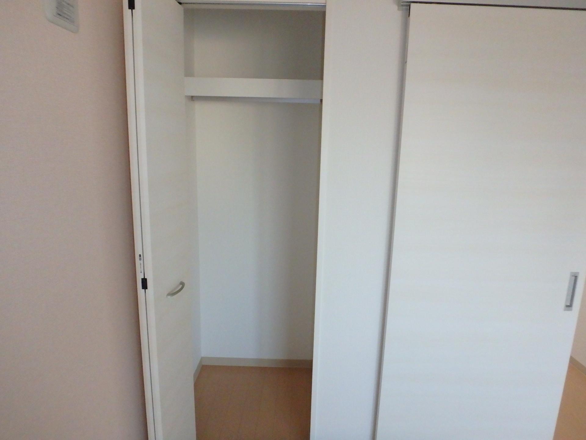 収納　2段式のクローゼットです