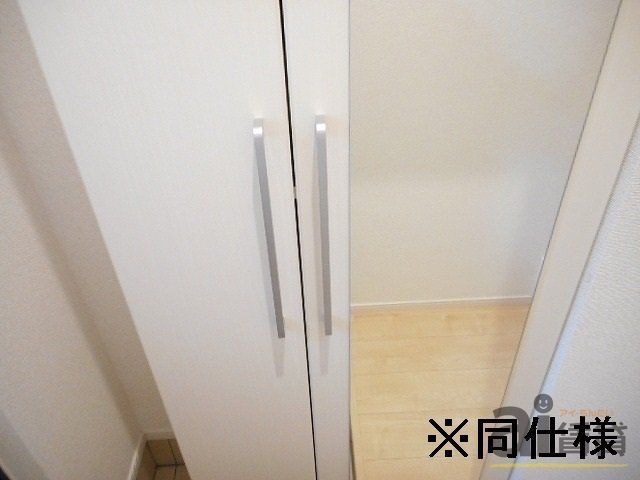 玄関　※同仕様写真