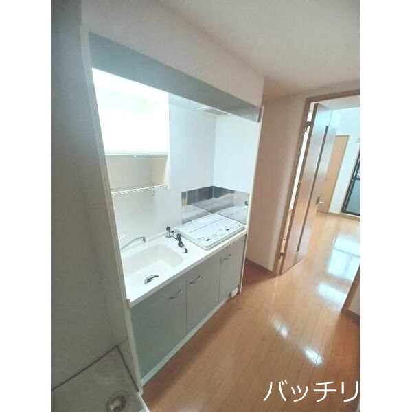 キッチン　別号室タイプの為、現状を優先致します。