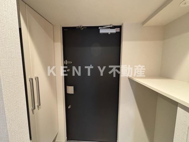 玄関　収納もある玄関です