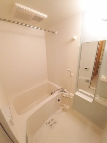 バス・シャワールーム　お風呂です