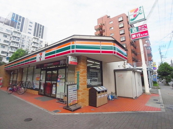 コンビニ　セブン－イレブン 大阪東三国２丁目店（コンビニ）まで223m