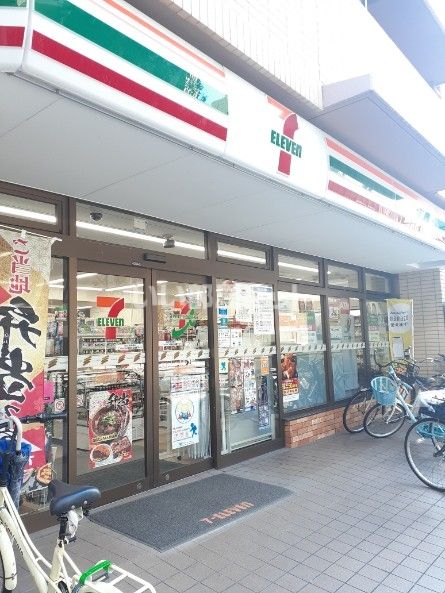 コンビニ　セブンイレブン 大阪天神橋1丁目店（コンビニ）まで412m