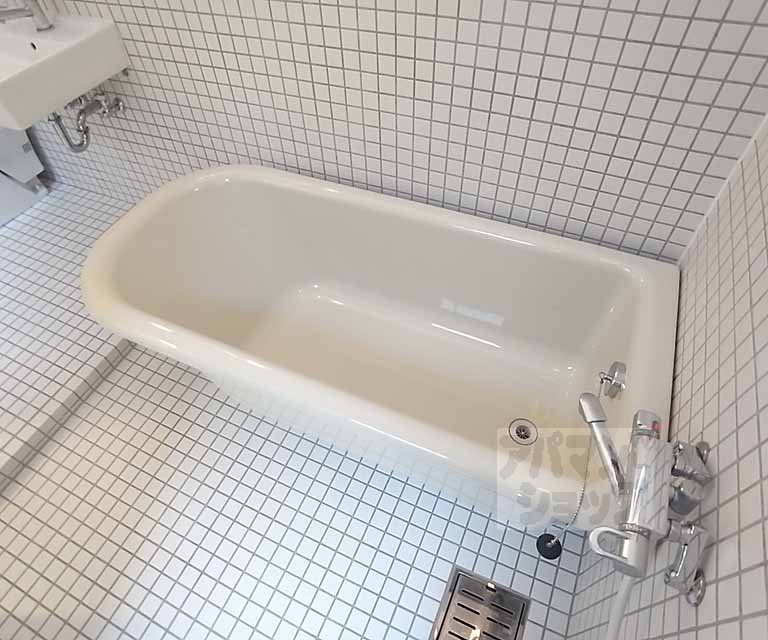 バス・シャワールーム　ワイドバス装備