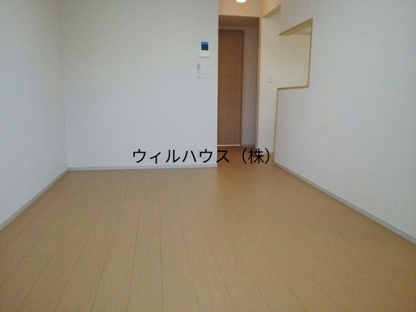 居室・リビング　フローリング！