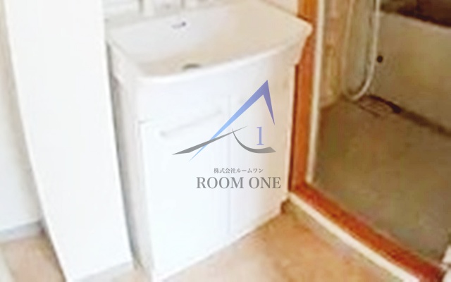 洗面設備　独立洗面台です。