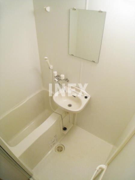 バス・シャワールーム　バストイレ別