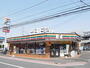 コンビニ　セブンイレブン綾瀬店（コンビニ）まで257m