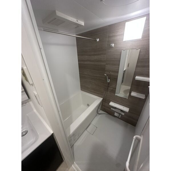 バス・シャワールーム　※別室の参考写真の為、現況優先です。