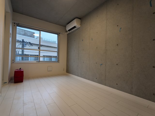 居室・リビング　ゆったり過ごせる居間です