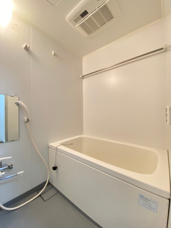 バス・シャワールーム　※別部屋参考写真