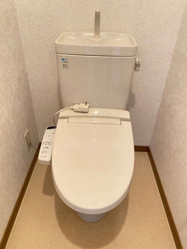 トイレ　※別部屋参考写真