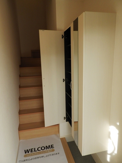 玄関　他号室のお写真です