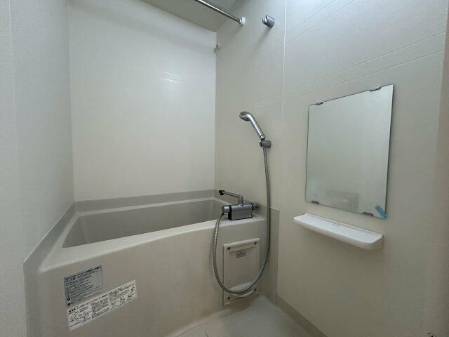 バス・シャワールーム　お風呂です