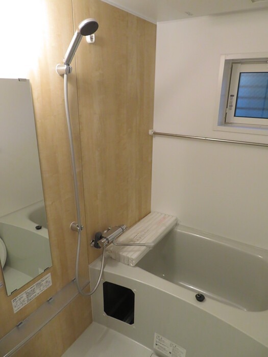 バス・シャワールーム　同建物別室画像です