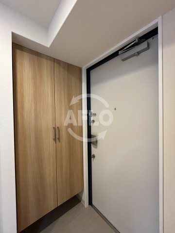 玄関　ファーストフィオーレ北大阪リアン　玄関