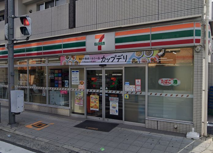 コンビニ　セブンイレブン 大阪小松2丁目店（コンビニ）まで100m