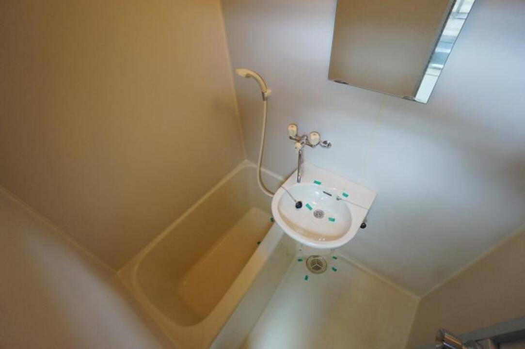 バス・シャワールーム　浴室