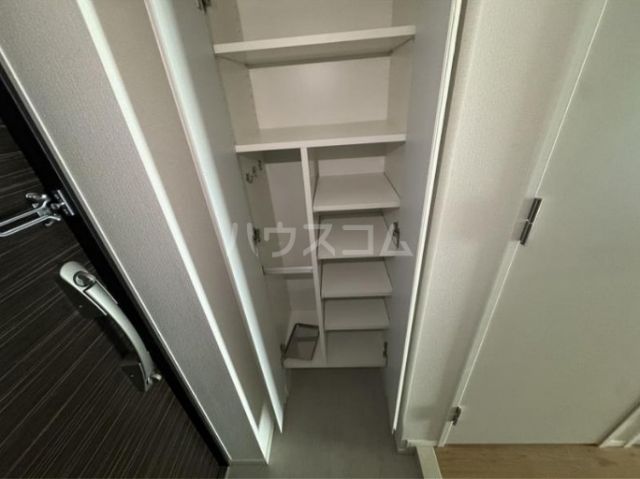 KDXレジデンス成増の玄関写真